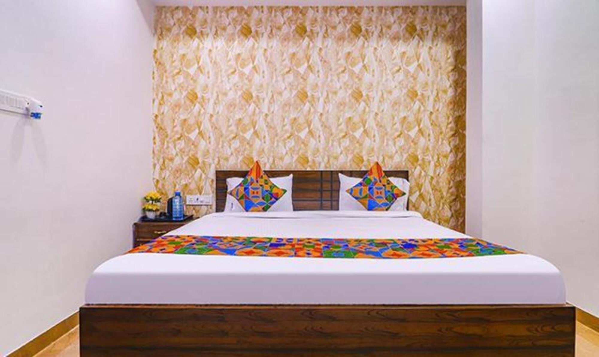 Fabexpress The Dream Elite - Nr Golconda Fort, Manikonda حيدر أباد المظهر الخارجي الصورة